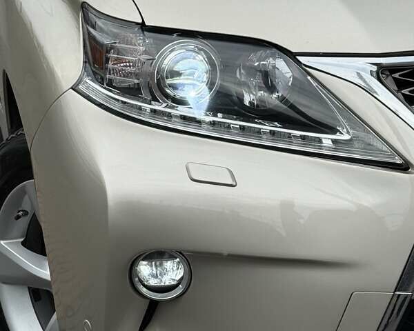 Бежевий Лексус РХ, об'ємом двигуна 3.46 л та пробігом 191 тис. км за 17500 $, фото 19 на Automoto.ua