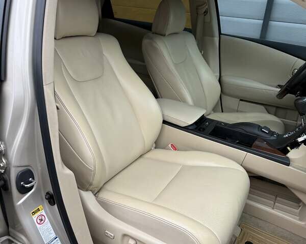 Бежевий Лексус РХ, об'ємом двигуна 3.46 л та пробігом 191 тис. км за 17500 $, фото 40 на Automoto.ua