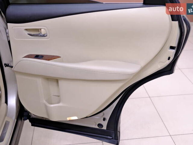 Бежевый Лексус РХ, объемом двигателя 3.46 л и пробегом 166 тыс. км за 16900 $, фото 39 на Automoto.ua