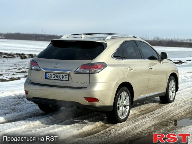 Бежевый Лексус РХ, объемом двигателя 3.5 л и пробегом 14000 тыс. км за 22500 $, фото 3 на Automoto.ua