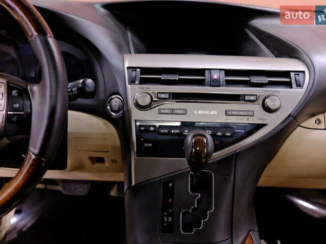 Бежевый Лексус РХ, объемом двигателя 3.46 л и пробегом 166 тыс. км за 16900 $, фото 17 на Automoto.ua