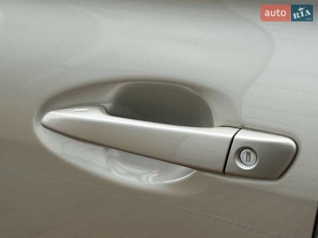 Бежевий Лексус РХ, об'ємом двигуна 3.46 л та пробігом 191 тис. км за 17500 $, фото 53 на Automoto.ua