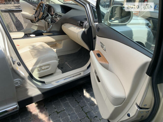 Бежевый Лексус РХ, объемом двигателя 3.5 л и пробегом 56 тыс. км за 25900 $, фото 40 на Automoto.ua