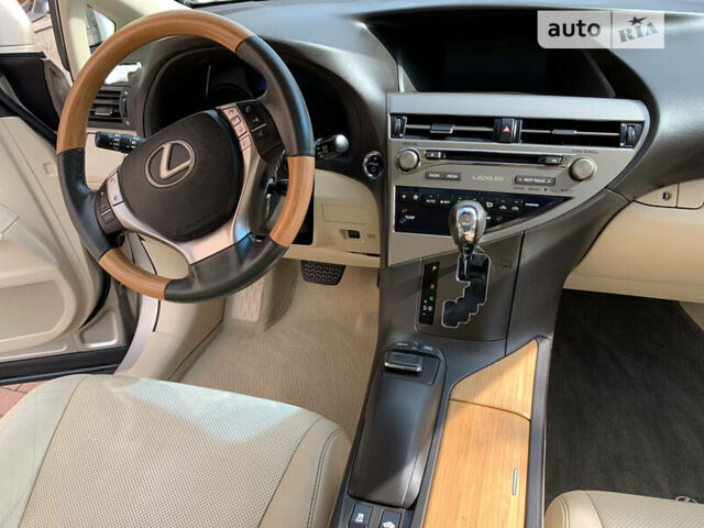 Бежевый Лексус РХ, объемом двигателя 3.5 л и пробегом 56 тыс. км за 25900 $, фото 32 на Automoto.ua