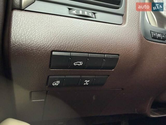 Бежевый Лексус РХ, объемом двигателя 2 л и пробегом 153 тыс. км за 26500 $, фото 31 на Automoto.ua