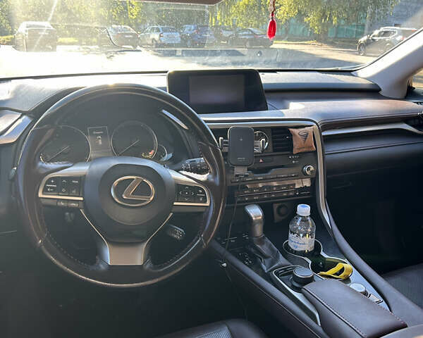 Бежевий Лексус РХ, об'ємом двигуна 2 л та пробігом 178 тис. км за 31000 $, фото 11 на Automoto.ua