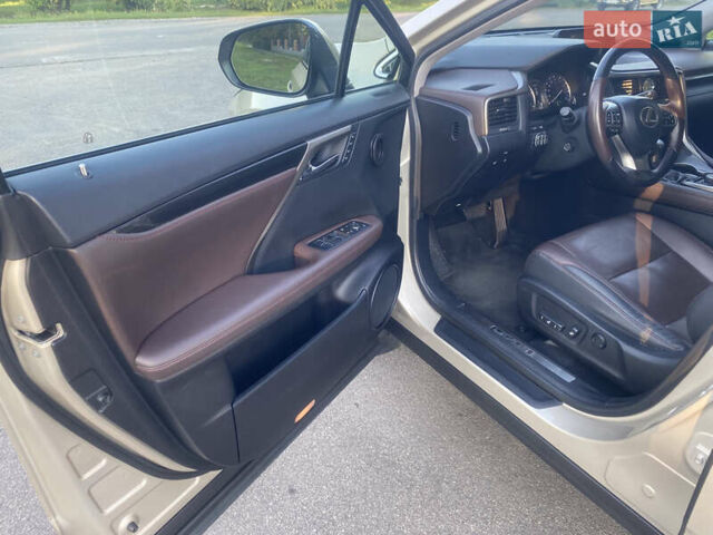 Лексус РХ 2016 в Красноград на Automoto.ua Бежевый Лексус РХ, объемом двигателя 2 л и пробегом 172 тыс. км за 29700 $, фото 5 на Automoto.ua