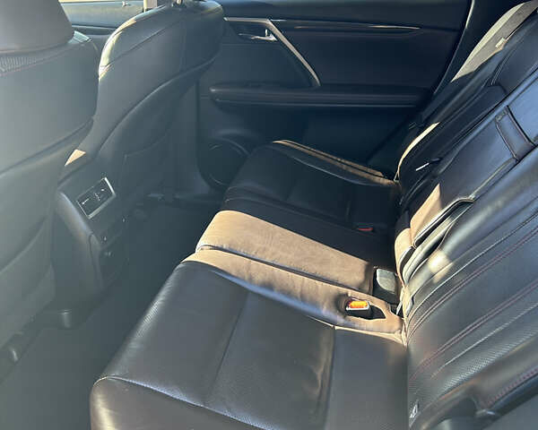 Бежевий Лексус РХ, об'ємом двигуна 2 л та пробігом 178 тис. км за 31000 $, фото 9 на Automoto.ua