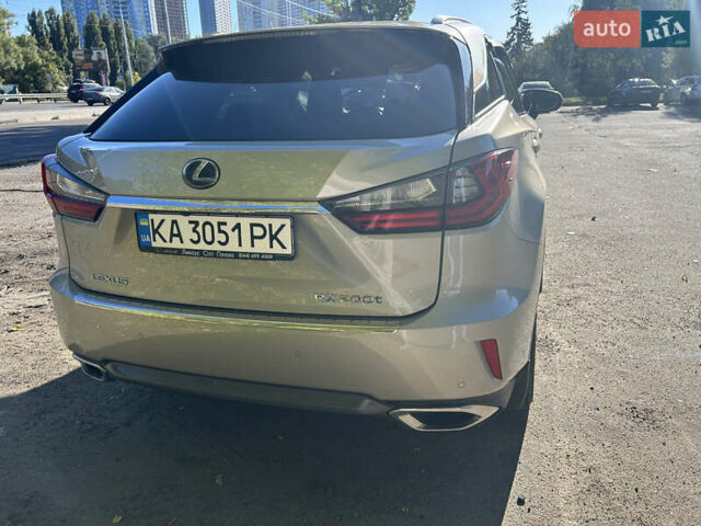 Бежевий Лексус РХ, об'ємом двигуна 2 л та пробігом 178 тис. км за 31000 $, фото 6 на Automoto.ua