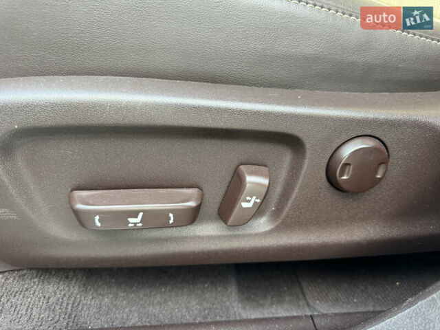 Лексус РХ 2016 у Стрые на Automoto.ua Бежевий Лексус РХ, об'ємом двигуна 3.46 л та пробігом 30 тис. км за 27000 $, фото 12 на Automoto.ua
