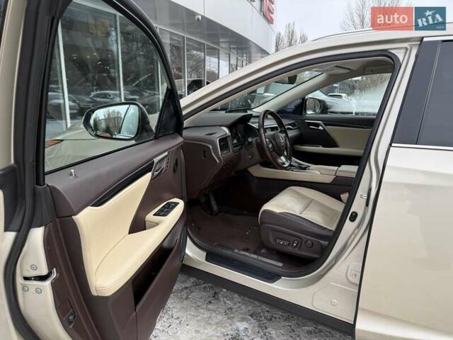 Бежевый Лексус РХ, объемом двигателя 2 л и пробегом 153 тыс. км за 26500 $, фото 10 на Automoto.ua