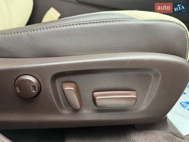 Бежевий Лексус РХ, об'ємом двигуна 3.46 л та пробігом 100 тис. км за 25000 $, фото 23 на Automoto.ua