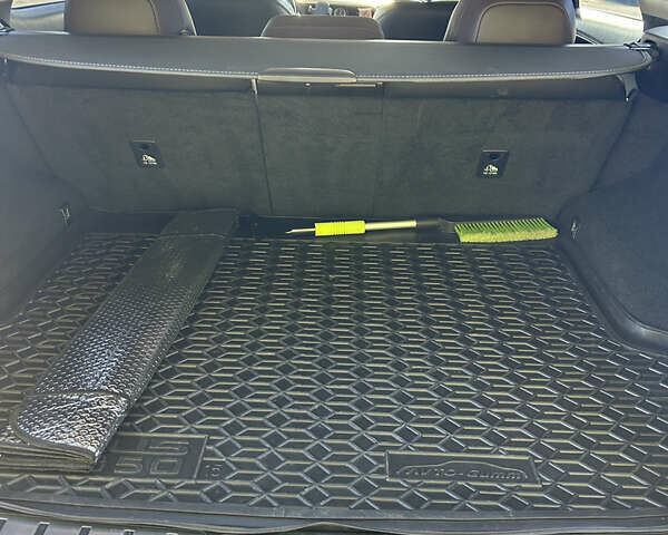 Бежевий Лексус РХ, об'ємом двигуна 2 л та пробігом 178 тис. км за 31000 $, фото 14 на Automoto.ua