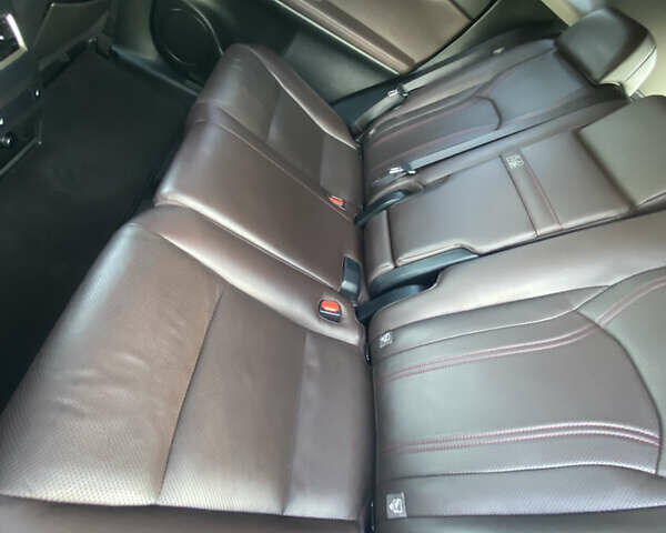 Бежевый Лексус РХ, объемом двигателя 2 л и пробегом 172 тыс. км за 28300 $, фото 33 на Automoto.ua