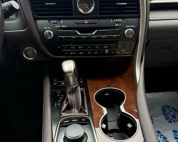 Бежевий Лексус РХ, об'ємом двигуна 3.46 л та пробігом 100 тис. км за 25000 $, фото 26 на Automoto.ua