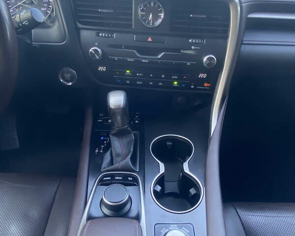 Лексус РХ 2016 в Красноград на Automoto.ua Бежевый Лексус РХ, объемом двигателя 2 л и пробегом 172 тыс. км за 29700 $, фото 34 на Automoto.ua