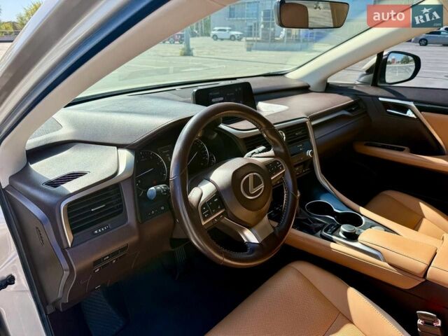 Бежевий Лексус РХ, об'ємом двигуна 2 л та пробігом 127 тис. км за 29999 $, фото 28 на Automoto.ua