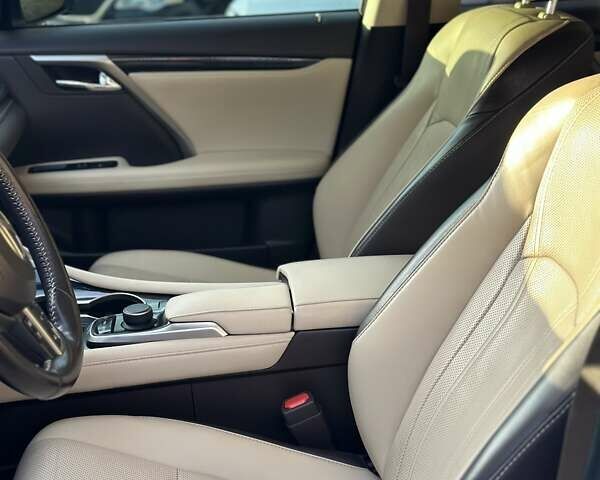 Бежевый Лексус РХ, объемом двигателя 2 л и пробегом 116 тыс. км за 42000 $, фото 9 на Automoto.ua