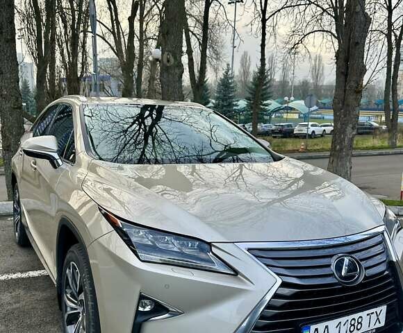 Бежевый Лексус РХ, объемом двигателя 2 л и пробегом 116 тыс. км за 42000 $, фото 1 на Automoto.ua