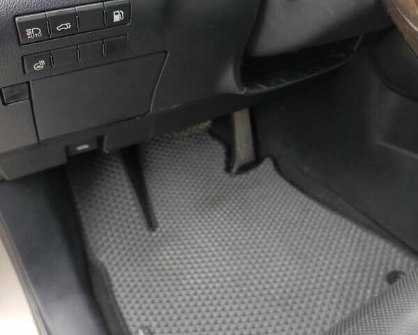 Бежевий Лексус РХ, об'ємом двигуна 3.46 л та пробігом 61 тис. км за 39800 $, фото 14 на Automoto.ua