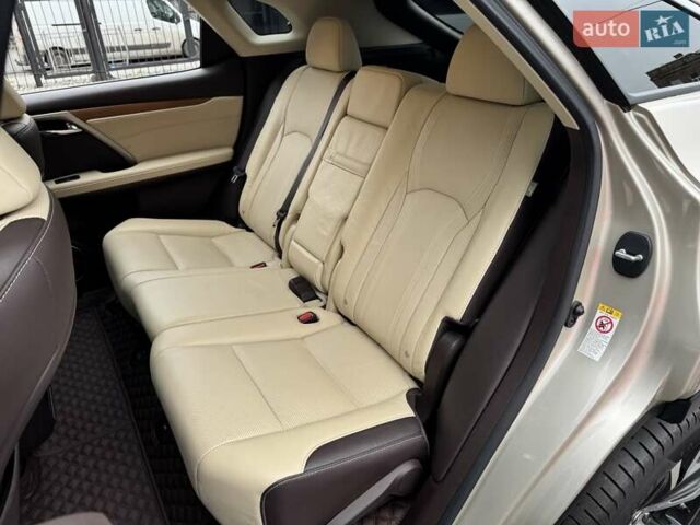 Бежевый Лексус РХ, объемом двигателя 3.46 л и пробегом 125 тыс. км за 34900 $, фото 12 на Automoto.ua