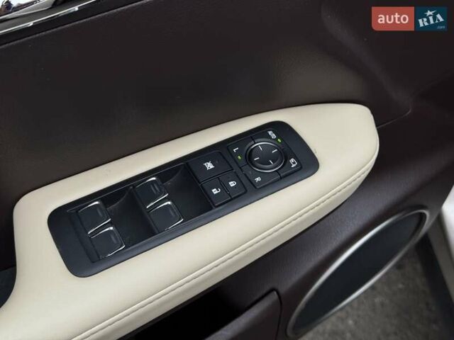 Бежевый Лексус РХ, объемом двигателя 3.46 л и пробегом 125 тыс. км за 34900 $, фото 26 на Automoto.ua