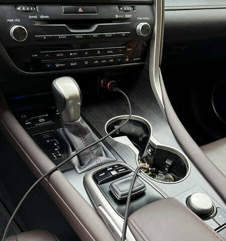 Бежевий Лексус РХ, об'ємом двигуна 3.46 л та пробігом 80 тис. км за 40500 $, фото 3 на Automoto.ua