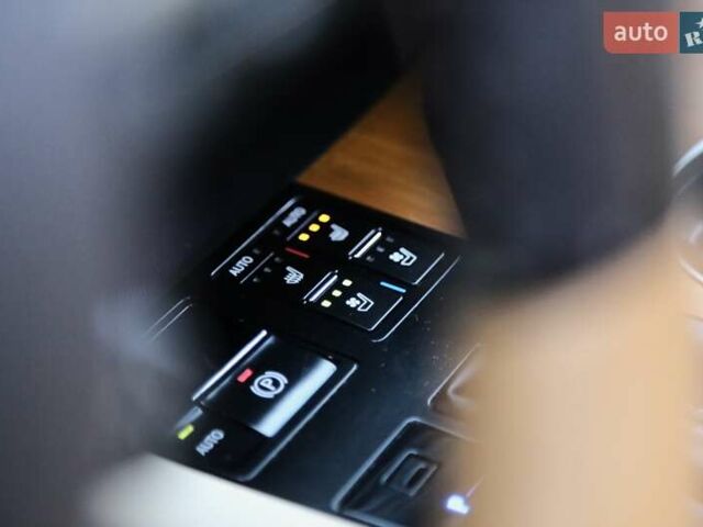 Бежевый Лексус РХ, объемом двигателя 3.46 л и пробегом 125 тыс. км за 32500 $, фото 21 на Automoto.ua