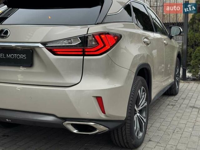 Бежевый Лексус РХ, объемом двигателя 3.46 л и пробегом 125 тыс. км за 34900 $, фото 9 на Automoto.ua