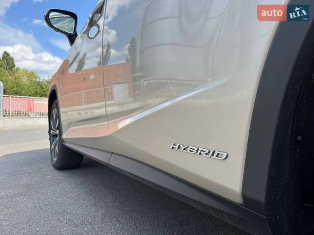 Лексус РХ 2019 в Киеве на Automoto.ua Бежевый Лексус РХ, объемом двигателя 3.46 л и пробегом 36 тыс. км за 48000 $, фото 17 на Automoto.ua