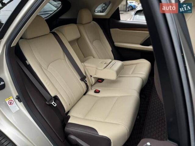 Бежевый Лексус РХ, объемом двигателя 3.46 л и пробегом 125 тыс. км за 34900 $, фото 13 на Automoto.ua