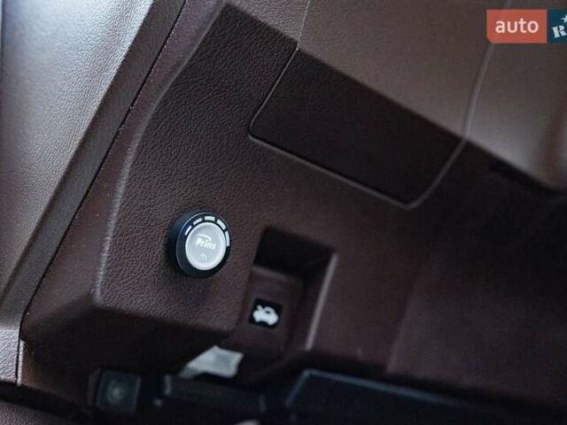 Бежевый Лексус РХ, объемом двигателя 3.46 л и пробегом 78 тыс. км за 37750 $, фото 19 на Automoto.ua