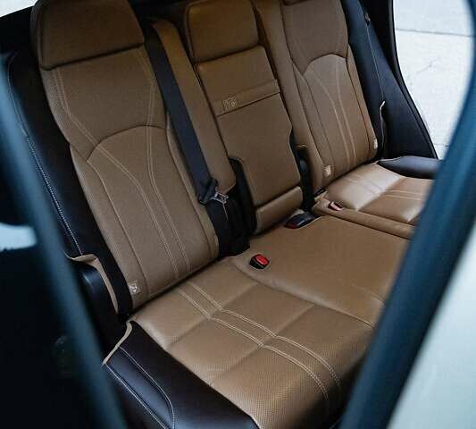 Бежевый Лексус РХ, объемом двигателя 3.46 л и пробегом 78 тыс. км за 37750 $, фото 11 на Automoto.ua