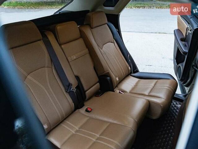 Бежевый Лексус РХ, объемом двигателя 3.46 л и пробегом 78 тыс. км за 37750 $, фото 13 на Automoto.ua