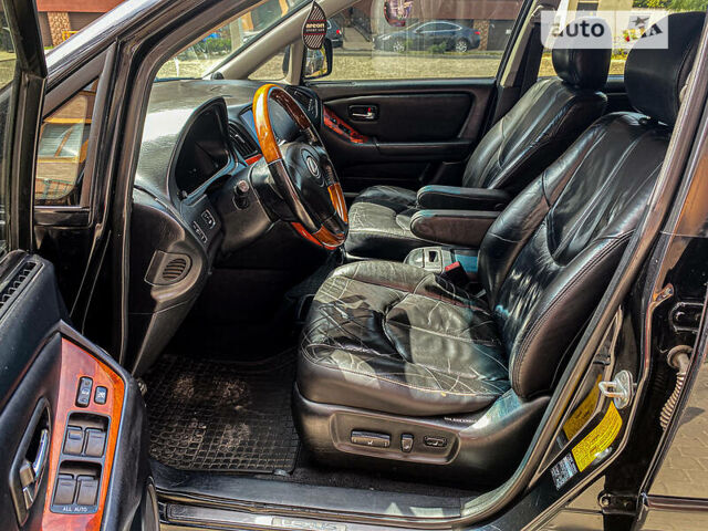 Черный Лексус РХ, объемом двигателя 3 л и пробегом 300 тыс. км за 7500 $, фото 19 на Automoto.ua