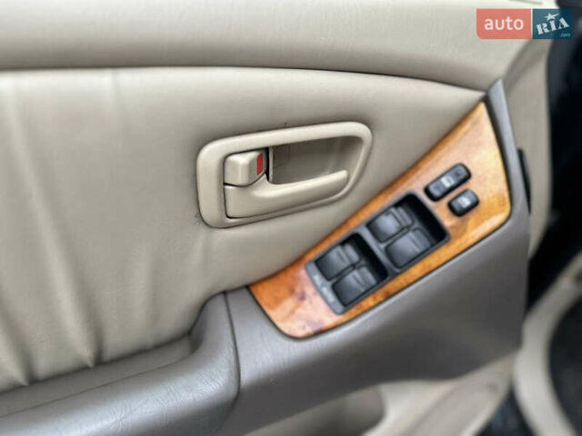 Чорний Лексус РХ, об'ємом двигуна 3 л та пробігом 328 тис. км за 6300 $, фото 11 на Automoto.ua