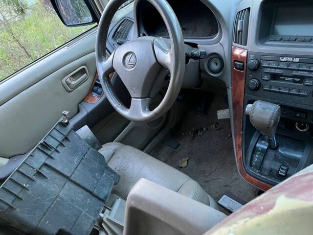 Черный Лексус РХ, объемом двигателя 3 л и пробегом 250 тыс. км за 1200 $, фото 1 на Automoto.ua