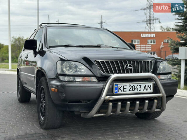 Черный Лексус РХ, объемом двигателя 3 л и пробегом 328 тыс. км за 7600 $, фото 3 на Automoto.ua
