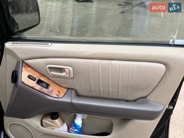 Черный Лексус РХ, объемом двигателя 3 л и пробегом 430 тыс. км за 6200 $, фото 11 на Automoto.ua