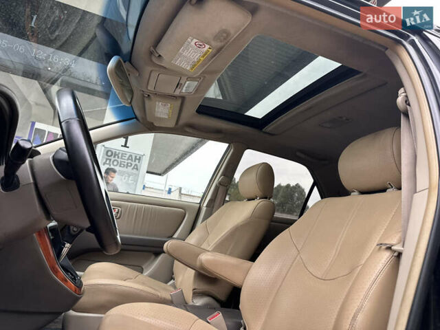 Чорний Лексус РХ, об'ємом двигуна 3 л та пробігом 328 тис. км за 5999 $, фото 12 на Automoto.ua