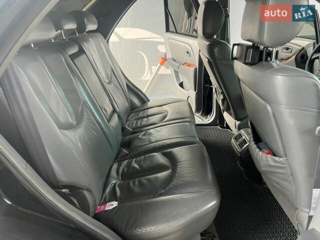 Черный Лексус РХ, объемом двигателя 3 л и пробегом 300 тыс. км за 4999 $, фото 24 на Automoto.ua