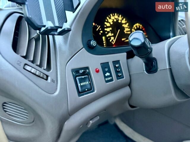 Чорний Лексус РХ, об'ємом двигуна 3 л та пробігом 310 тис. км за 5600 $, фото 32 на Automoto.ua