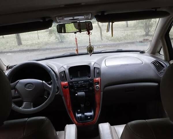 Черный Лексус РХ, объемом двигателя 3 л и пробегом 275 тыс. км за 5700 $, фото 1 на Automoto.ua