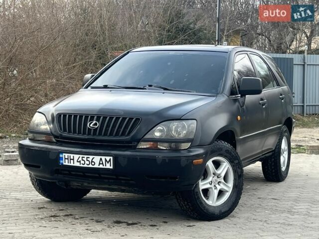 Черный Лексус РХ, объемом двигателя 3 л и пробегом 300 тыс. км за 4999 $, фото 2 на Automoto.ua