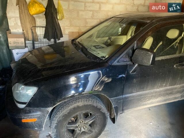 Черный Лексус РХ, объемом двигателя 3 л и пробегом 500 тыс. км за 6500 $, фото 1 на Automoto.ua