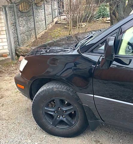 Черный Лексус РХ, объемом двигателя 3 л и пробегом 500 тыс. км за 6500 $, фото 1 на Automoto.ua