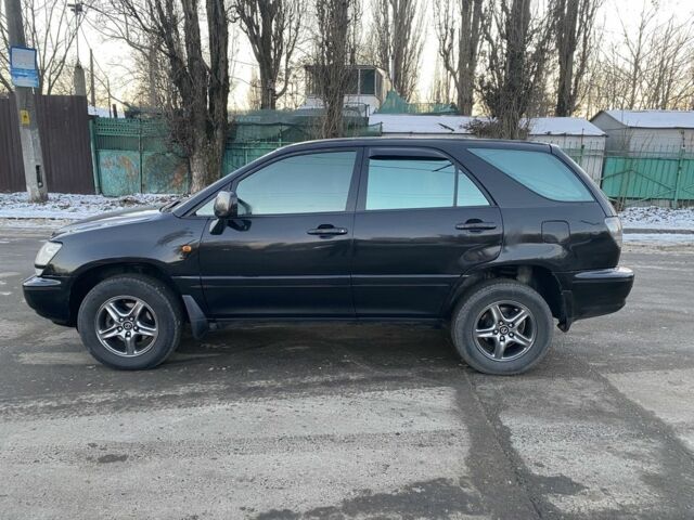 Черный Лексус РХ, объемом двигателя 3 л и пробегом 380 тыс. км за 5000 $, фото 1 на Automoto.ua