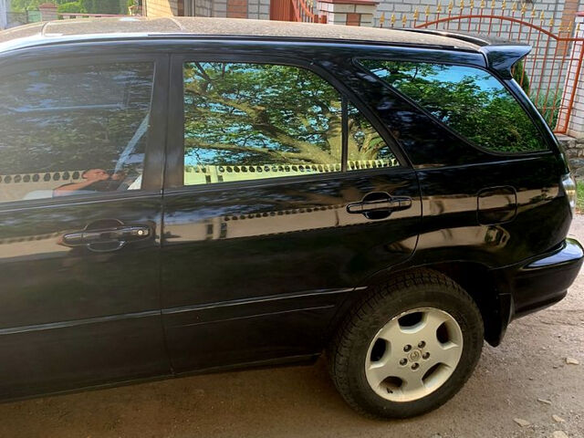 Черный Лексус РХ, объемом двигателя 3 л и пробегом 320 тыс. км за 5600 $, фото 3 на Automoto.ua