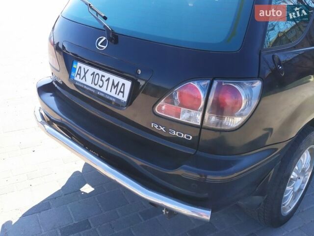Черный Лексус РХ, объемом двигателя 3 л и пробегом 396 тыс. км за 7200 $, фото 12 на Automoto.ua