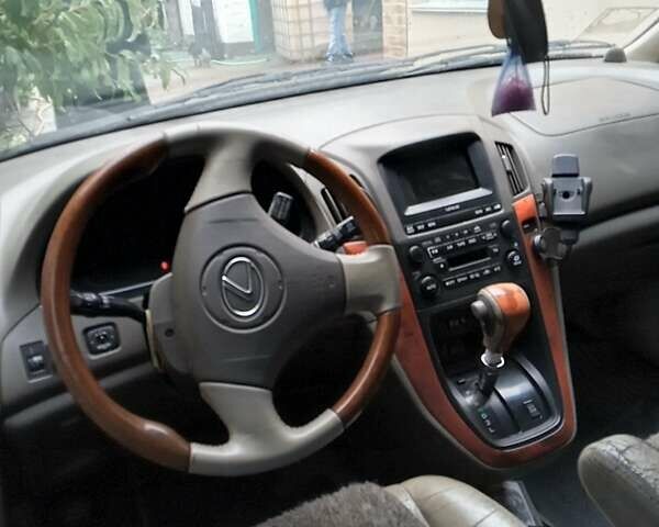 Черный Лексус РХ, объемом двигателя 3 л и пробегом 326 тыс. км за 5900 $, фото 9 на Automoto.ua